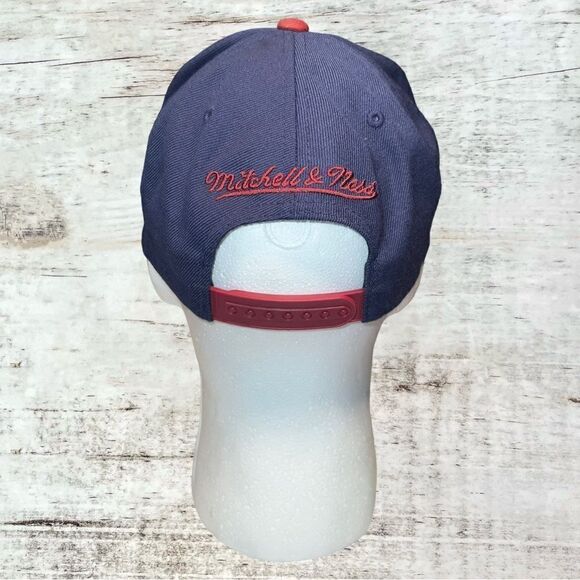 Mitchell & Ness Navy/Wine Cleveland Cavaliers Logo Adjustable SnapBack Hat - Picture 3 of 8